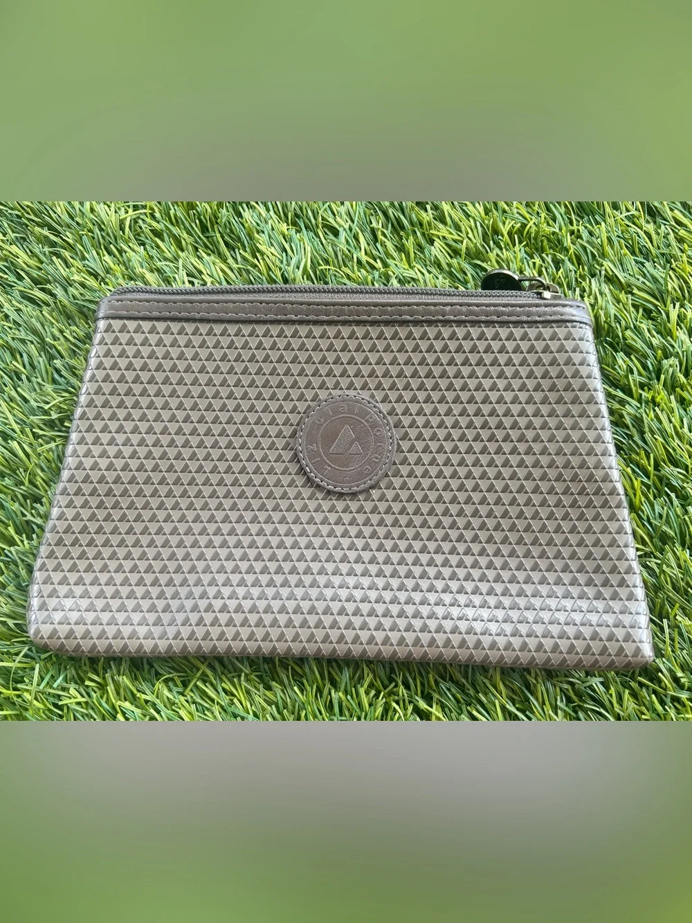 Liz Claiborne vintage Brown Textured Woman’s cosmetic Pouch